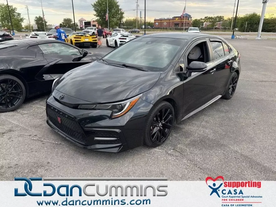 2022 Toyota Corolla SE Nightshade Edition photo 1