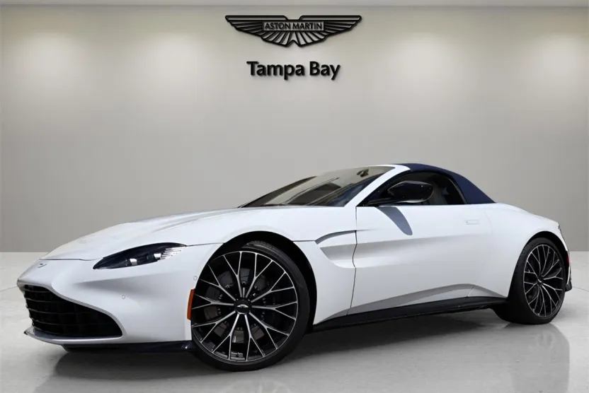 2023 Aston Martin Vantage Roadster photo 1