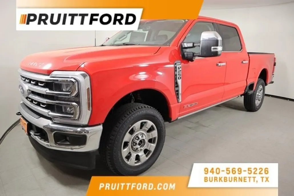 2025 Ford F-250 Lariat photo 1