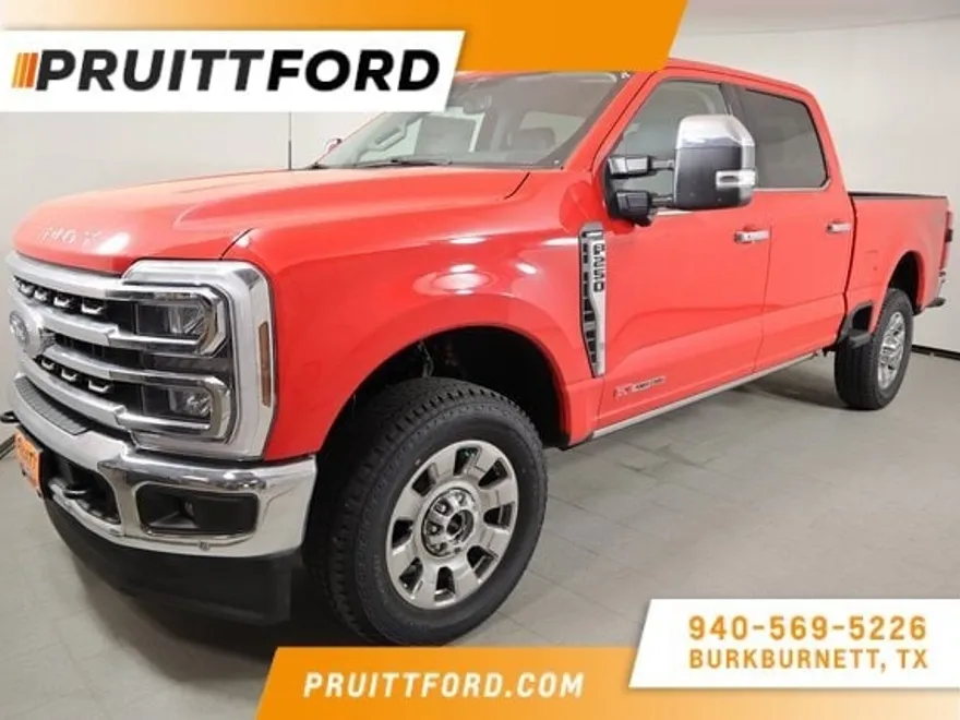2025 Ford F-250 Lariat photo 1