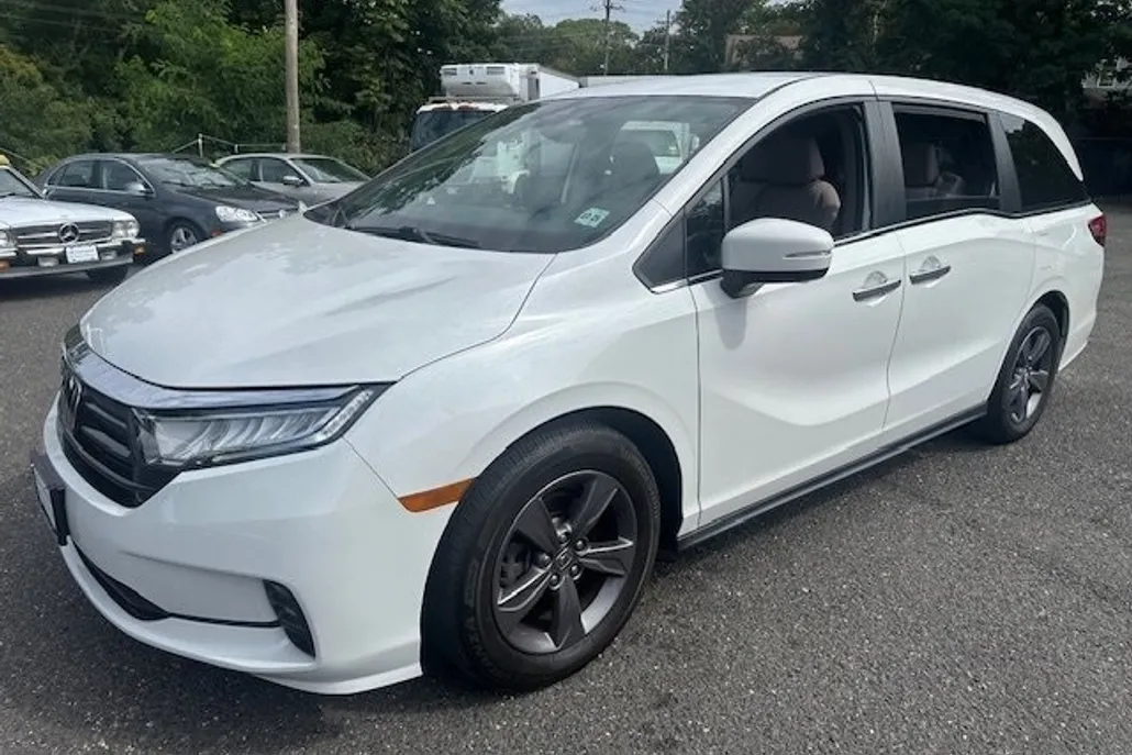 2021 Honda Odyssey EX photo 1
