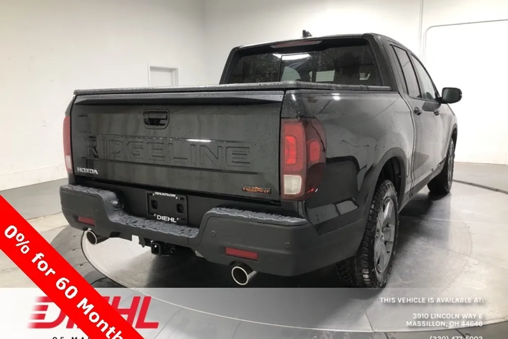 2025 Honda Ridgeline TrailSport photo 1