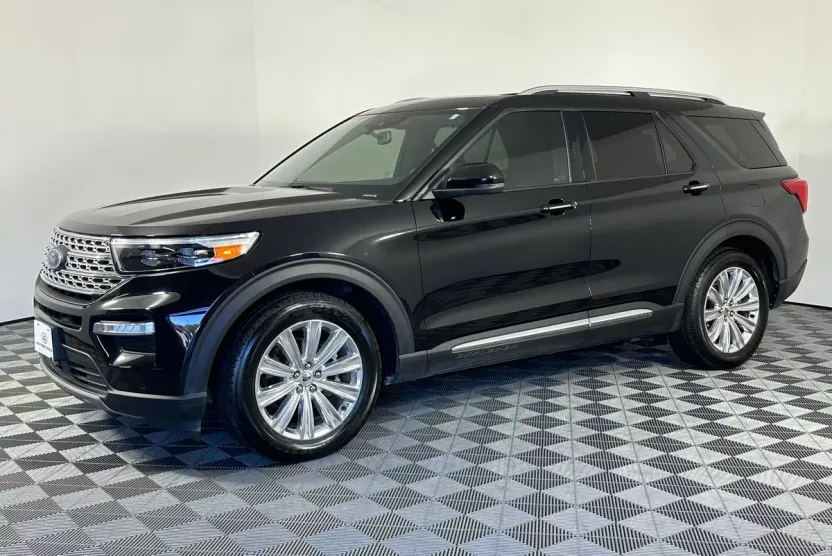 2020 Ford Explorer Limited photo 1