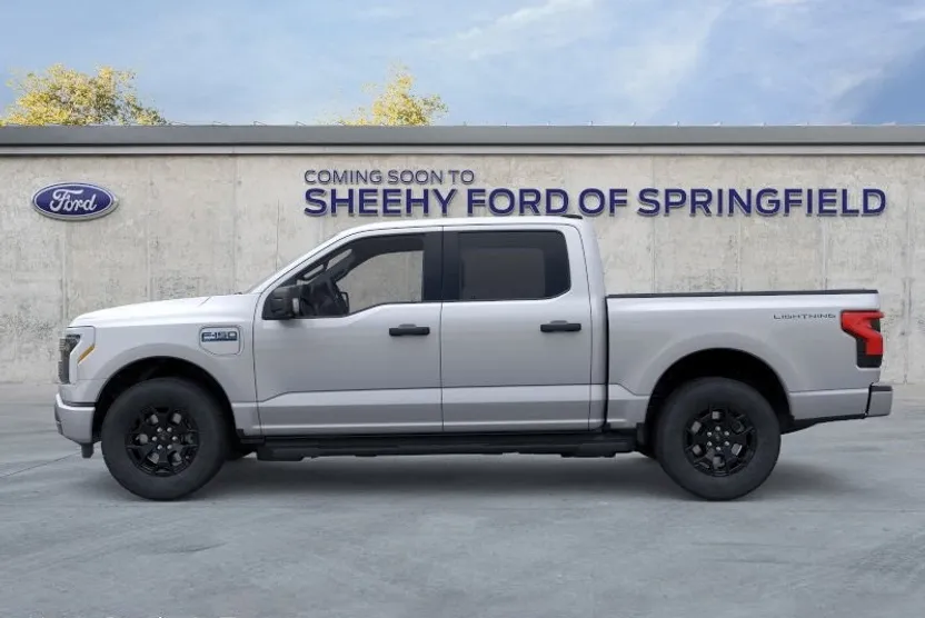 2025 Ford F-150 Lightning XLT photo 1