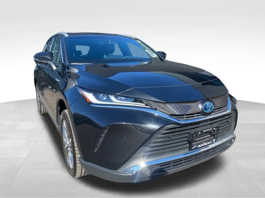 2021 Toyota Venza LE photo 1