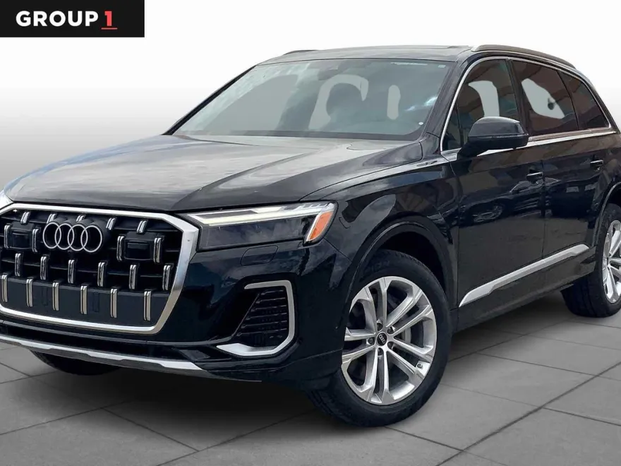 2025 Audi Q7 55 Premium Plus photo 1