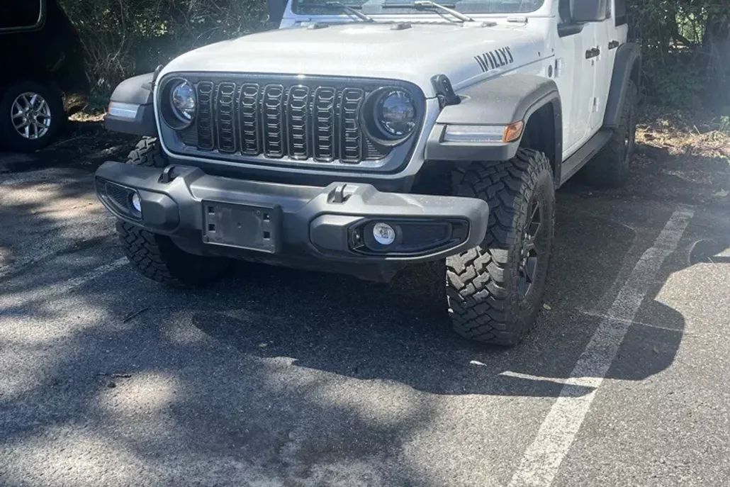 2024 Jeep Wrangler Willys photo 1