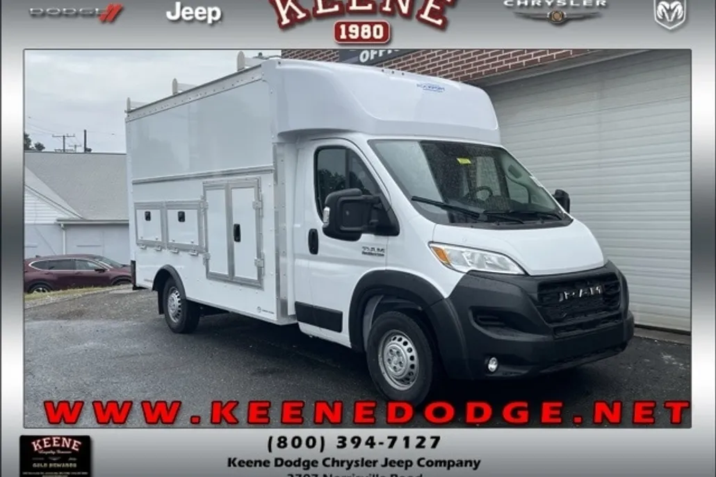 2025 Ram ProMaster 3500 Cutaway photo 1