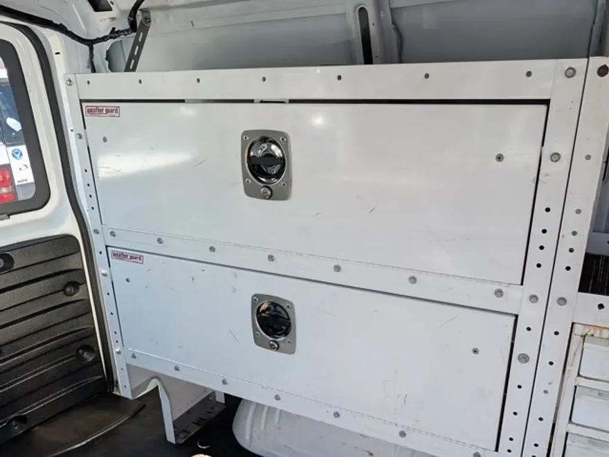 2017 Chevrolet Express 2500 Cargo Van photo 1