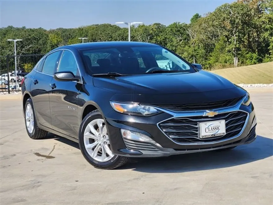 2023 Chevrolet Malibu 1LT photo 1