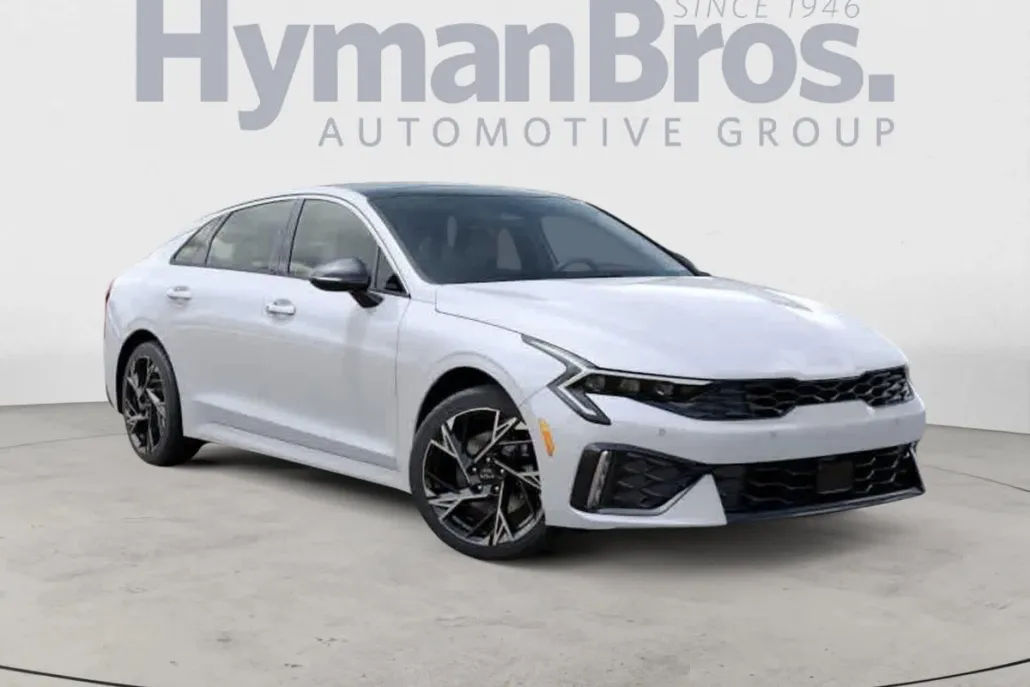 2025 Kia K5 GT-Line photo 1