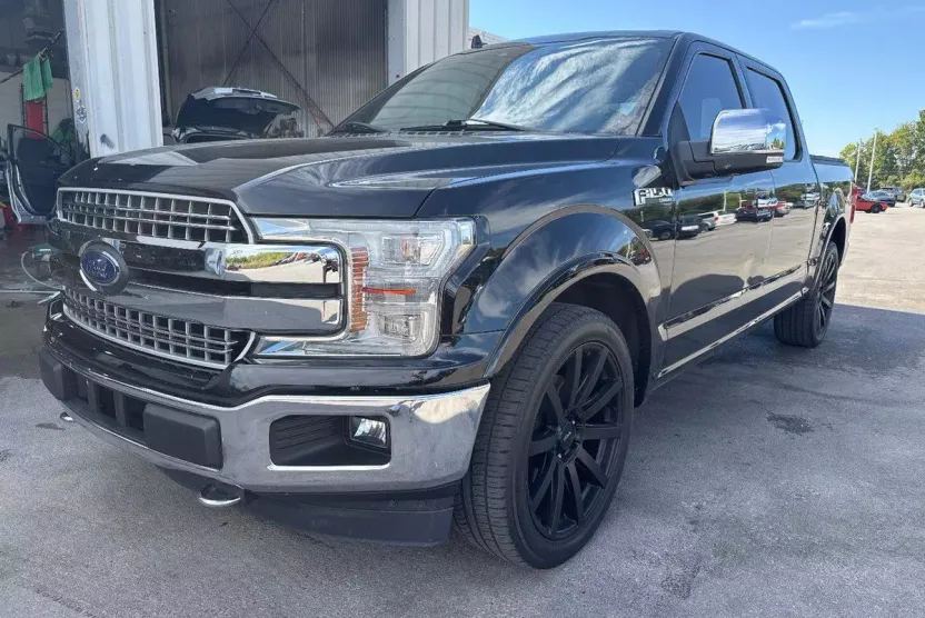 2018 Ford F-150 photo 1