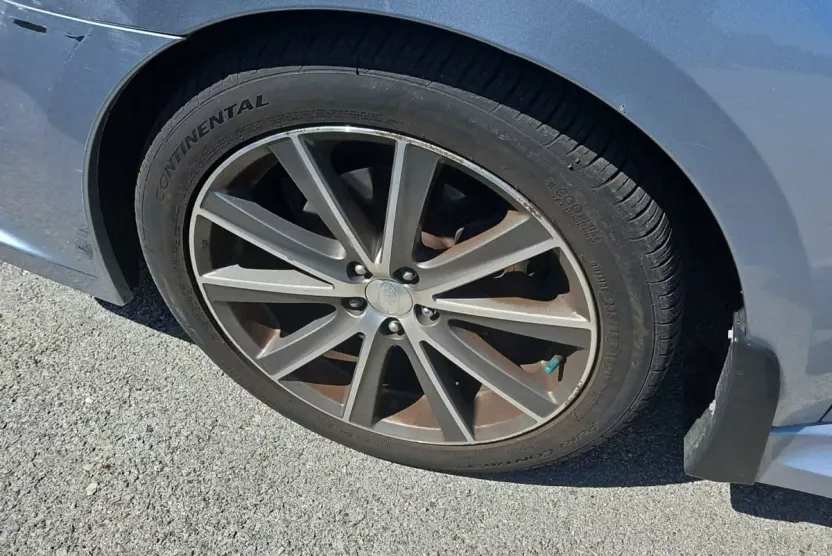 2013 Subaru Legacy 2.5i Sport photo 1