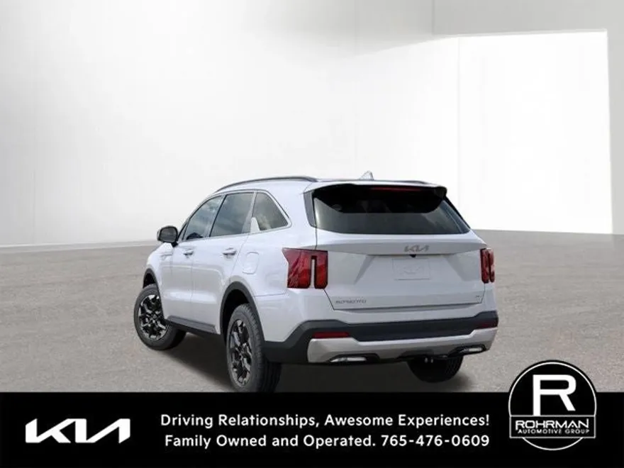 2026 Kia Sorento S photo 1