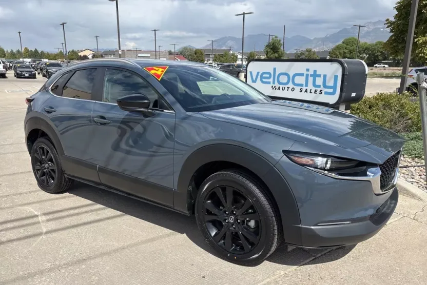 2024 Mazda CX-30 2.5 S Carbon photo 1
