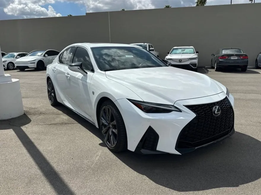 2023 Lexus IS 350 F SPORT photo 1