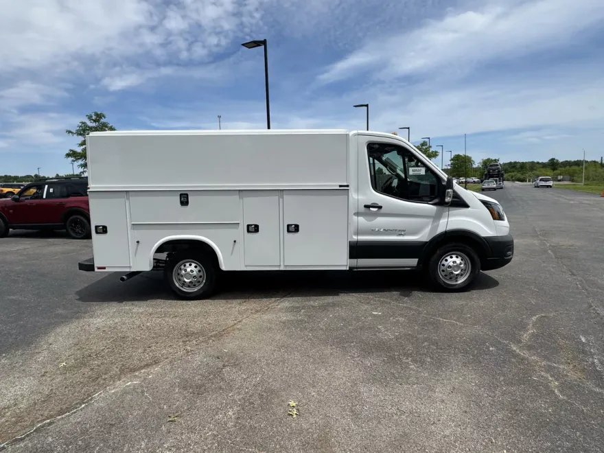 2024 Ford Transit photo 1