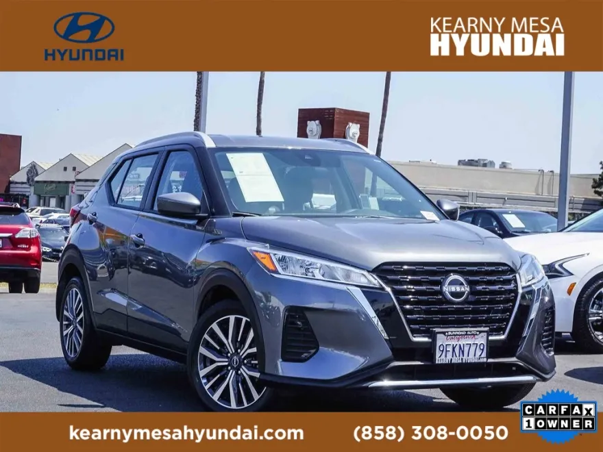 2023 Nissan Kicks SV photo 1