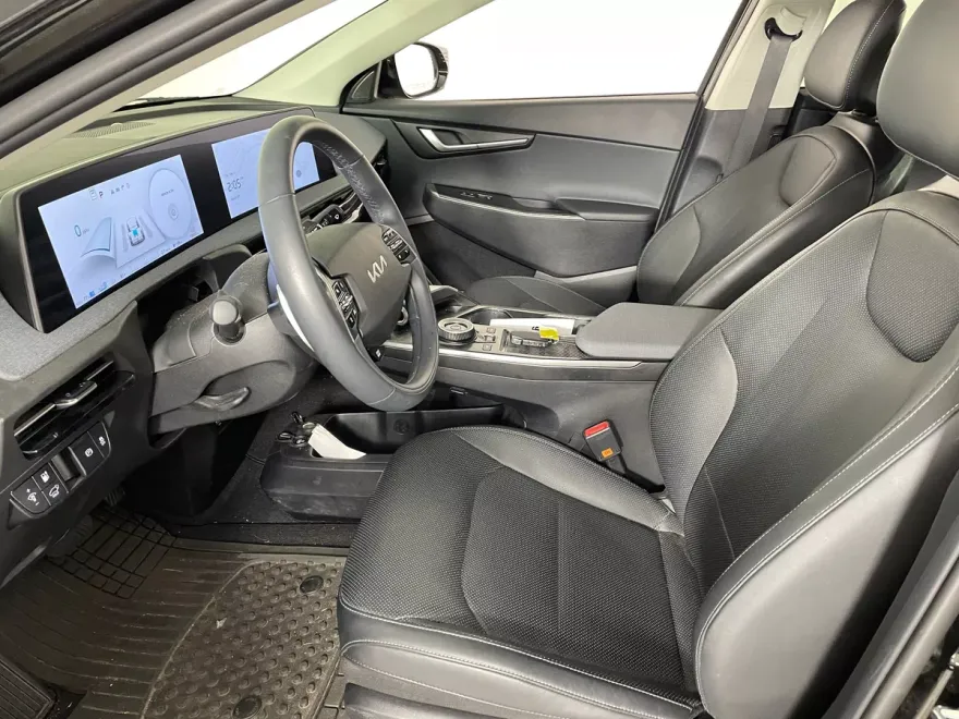 2024 Kia EV6 Light Wind photo 1