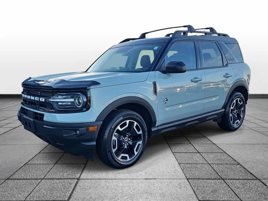 2024 Ford Bronco Sport Outer Banks photo 1