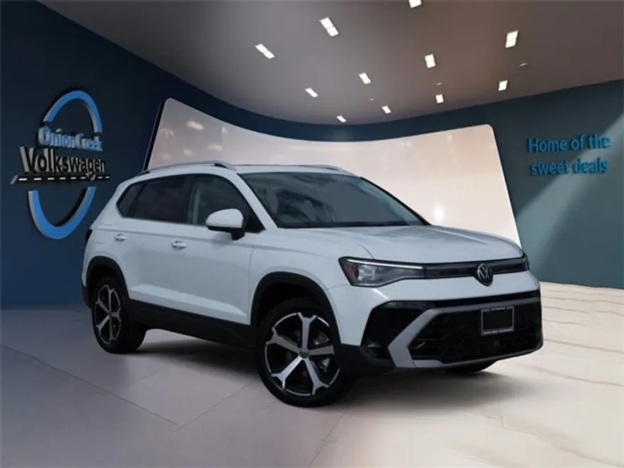 2025 Volkswagen Taos SEL photo 1