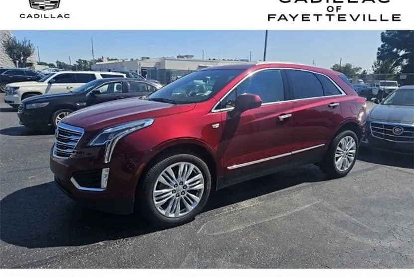2017 Cadillac XT5 Premium Luxury photo 1