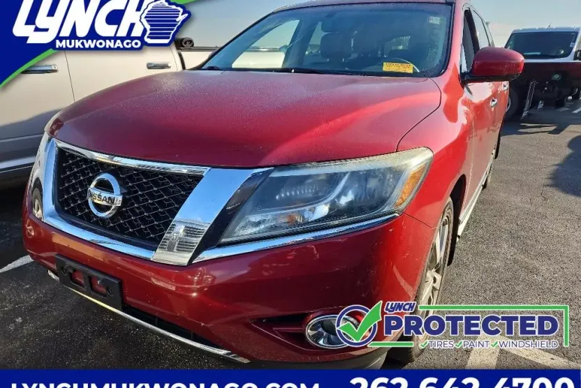 2015 Nissan Pathfinder Platinum photo 1
