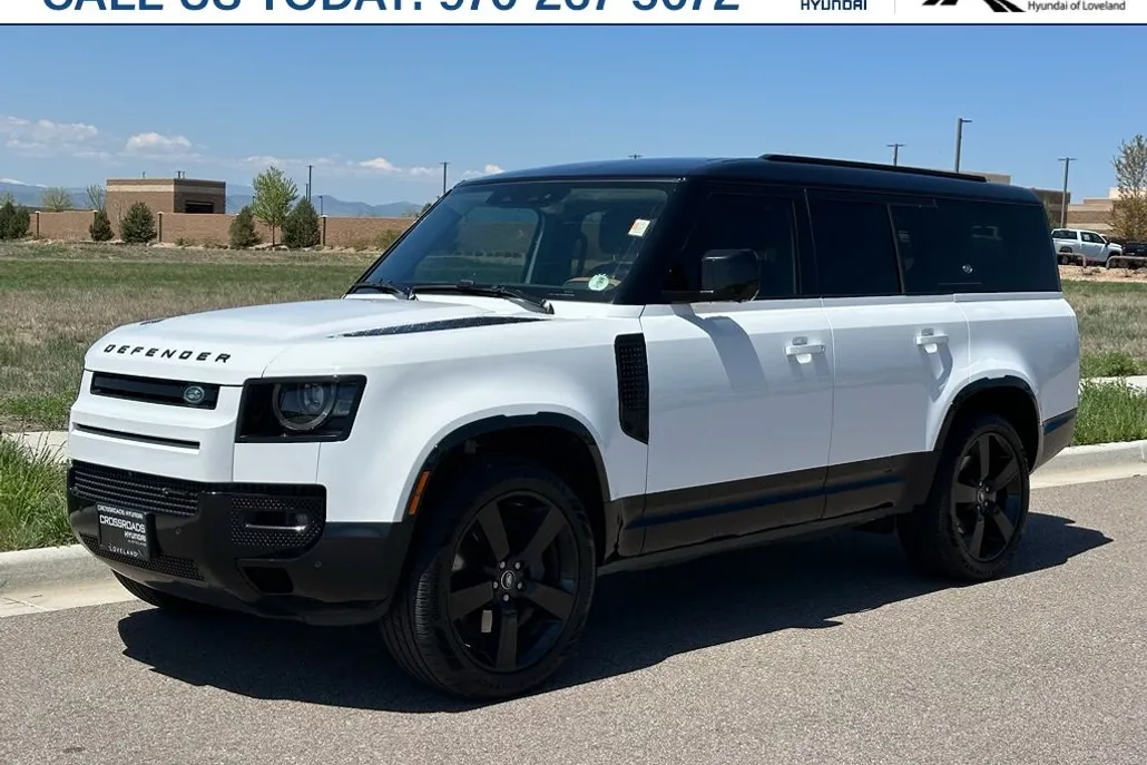 2023 Land Rover Defender 130 X-Dynamic SE photo 1