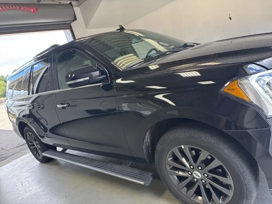 2020 Ford Expedition MAX Limited photo 1