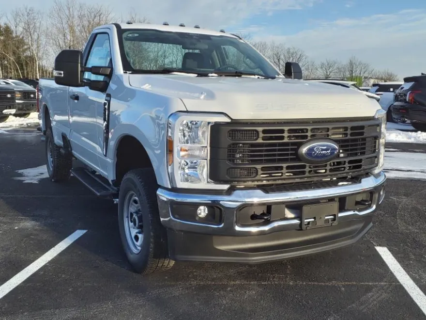 2025 Ford F-250 photo 1