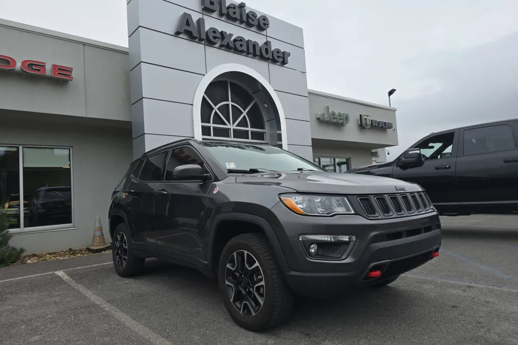 2020 Jeep Compass Trailhawk photo 1