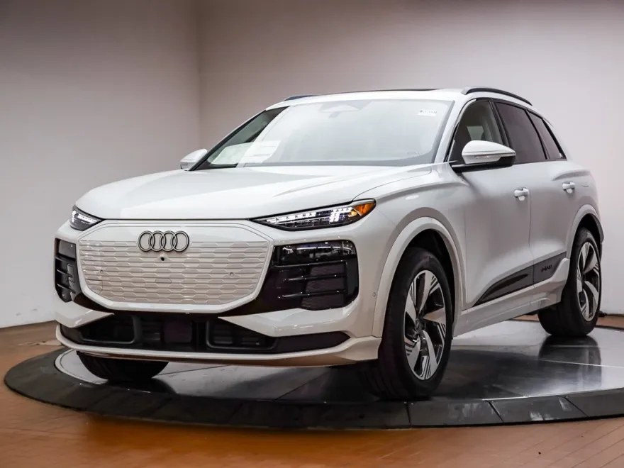 2025 Audi Q6 E-tron Premium Plus photo 1