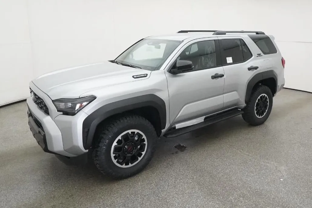 2025 Toyota 4Runner TRD Off-Road photo 1