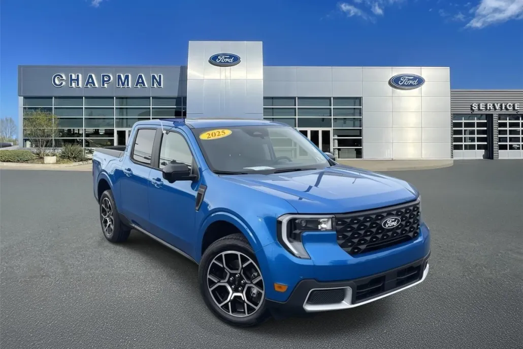 2025 Ford Maverick Lariat photo 1