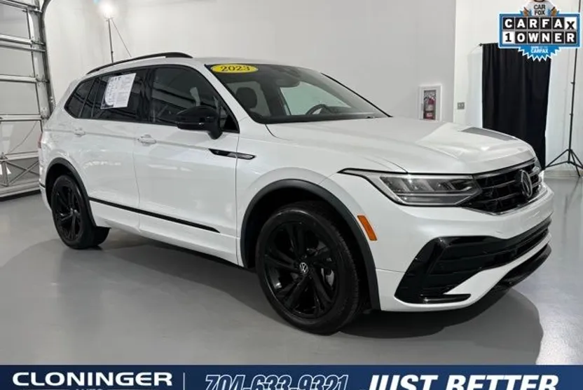 2023 Volkswagen Tiguan SE R-Line Black photo 1