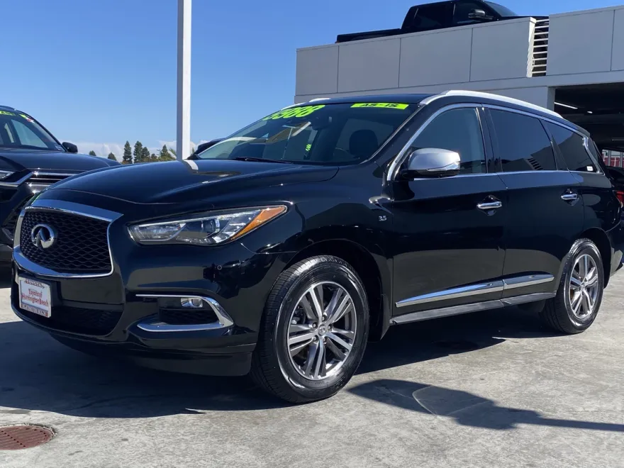 2020 Infiniti QX60 Luxe photo 1