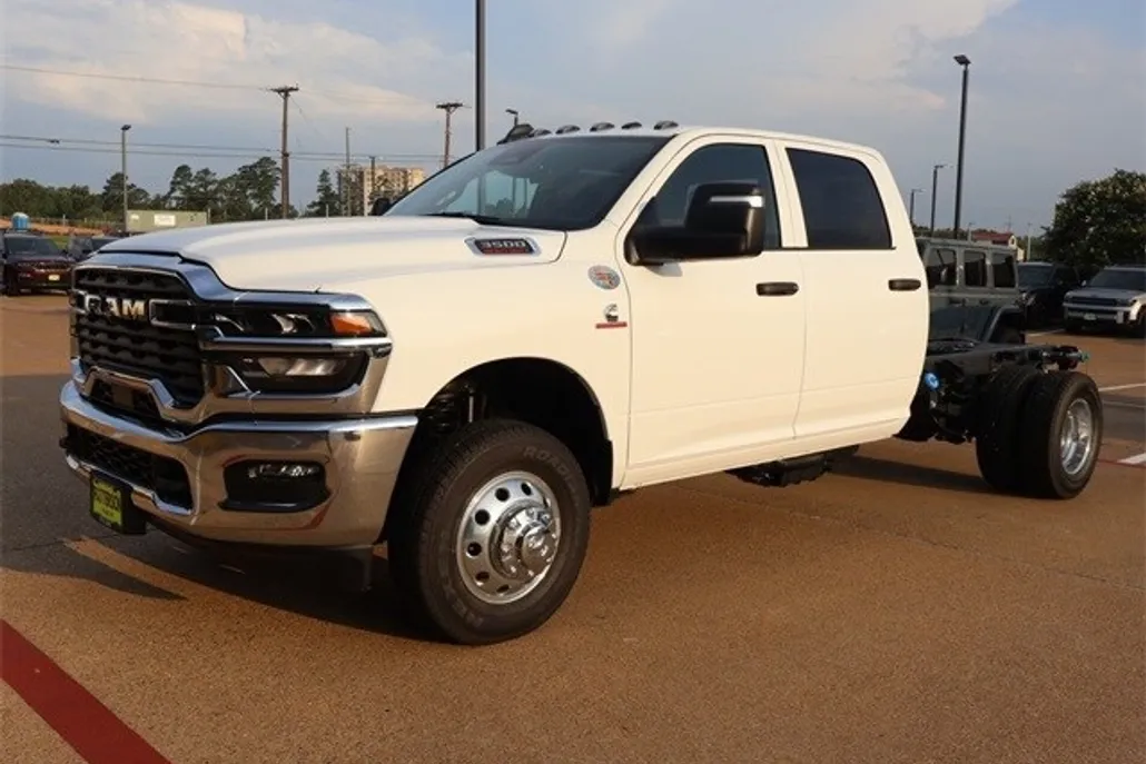 2025 Ram 3500 Tradesman photo 1