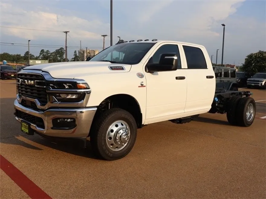 2025 Ram 3500 Tradesman photo 1