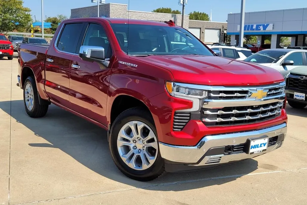 2025 Chevrolet Silverado 1500 LTZ photo 1