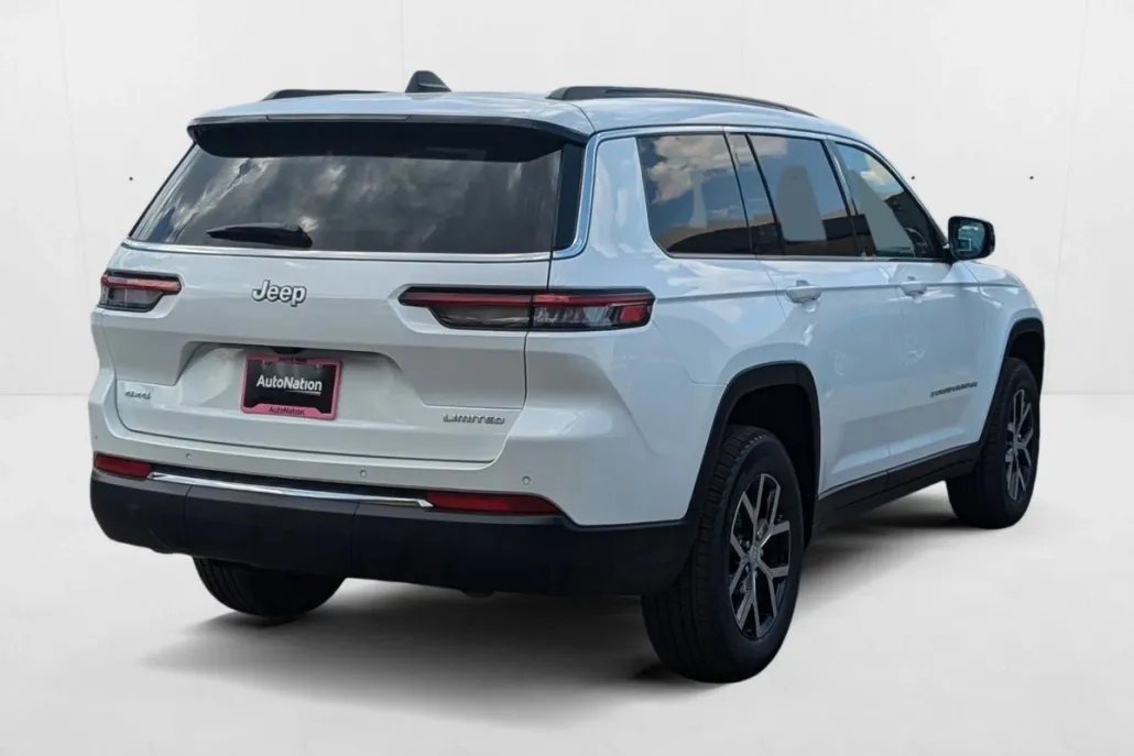 2025 Jeep Grand Cherokee Limited photo 1