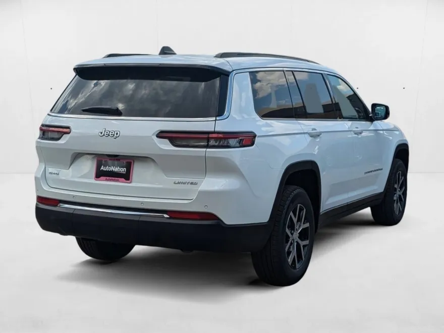 2025 Jeep Grand Cherokee Limited photo 1