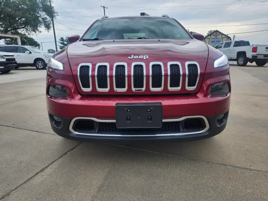 2017 Jeep Cherokee Limited Sport photo 1