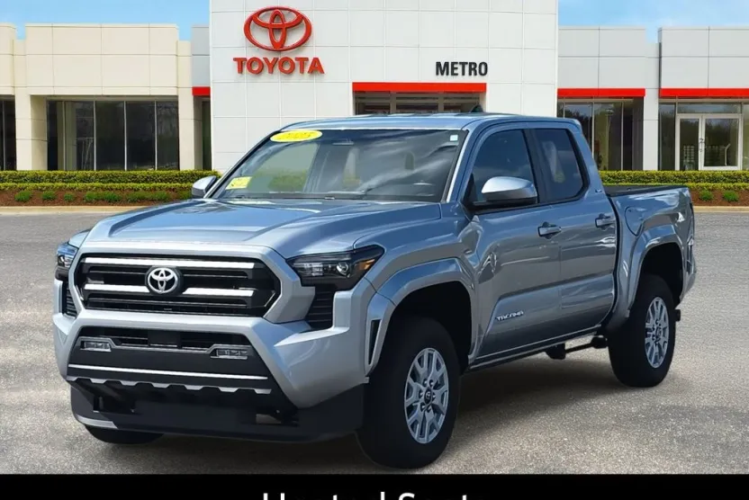 2025 Toyota Tacoma SR5 photo 1