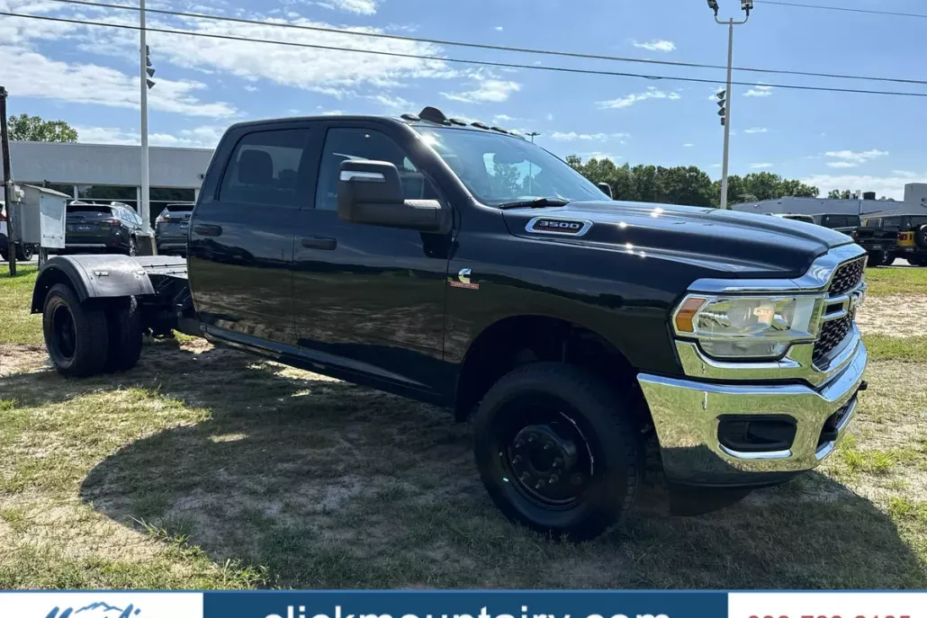 2023 Ram 3500 Tradesman SLT Laramie Limited photo 1