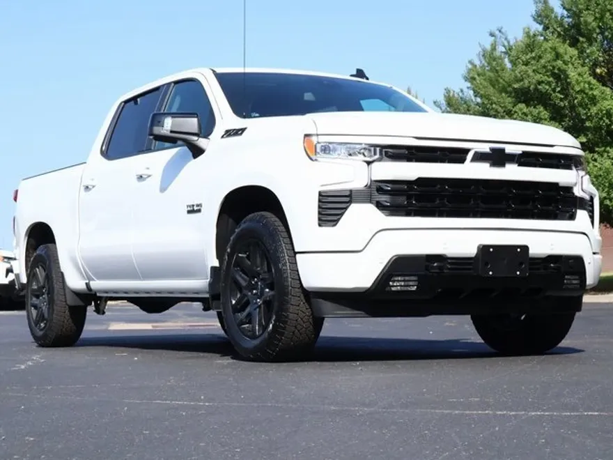 2026 Chevrolet Silverado 1500 RST photo 1
