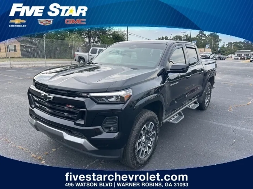 2023 Chevrolet Colorado Z71 photo 1