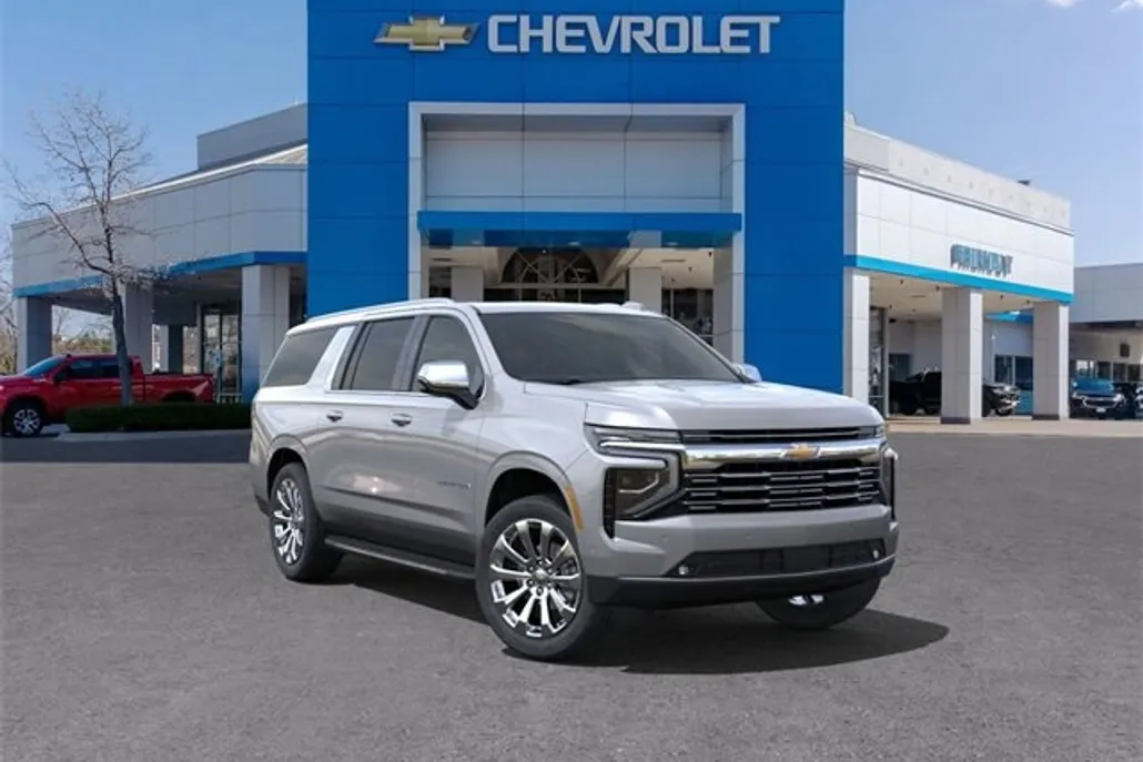 2025 Chevrolet Suburban Premier photo 1