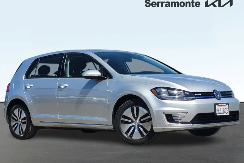 2019 Volkswagen e-Golf SE photo 1