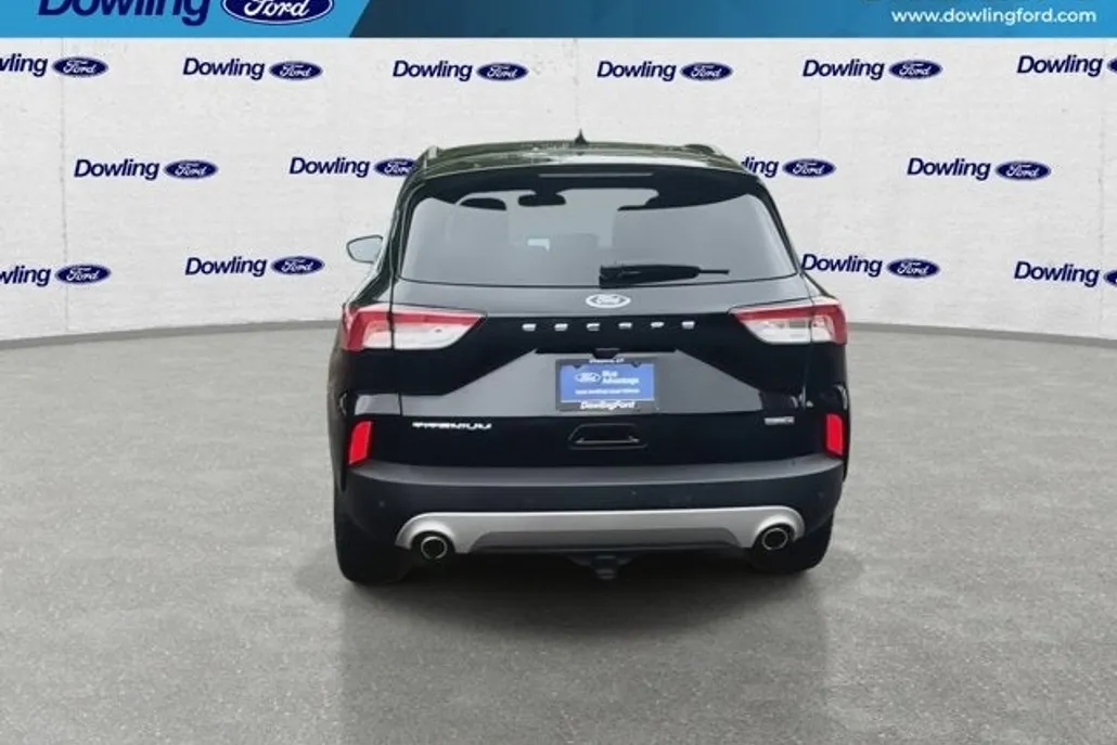2020 Ford Escape Titanium Hybrid photo 1