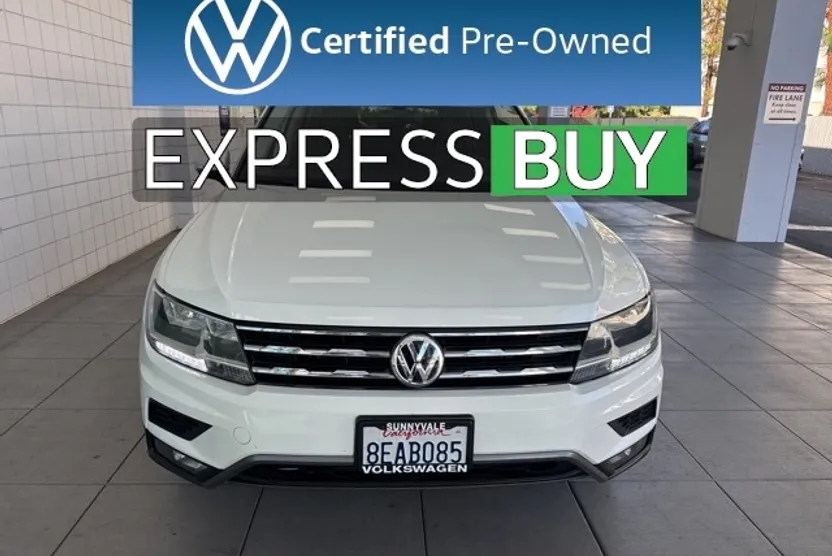 2018 Volkswagen Tiguan SEL photo 1